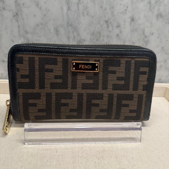 Fendi "Tabacco & Nero" Zip Around Long Wallet - Picture 2 of 8